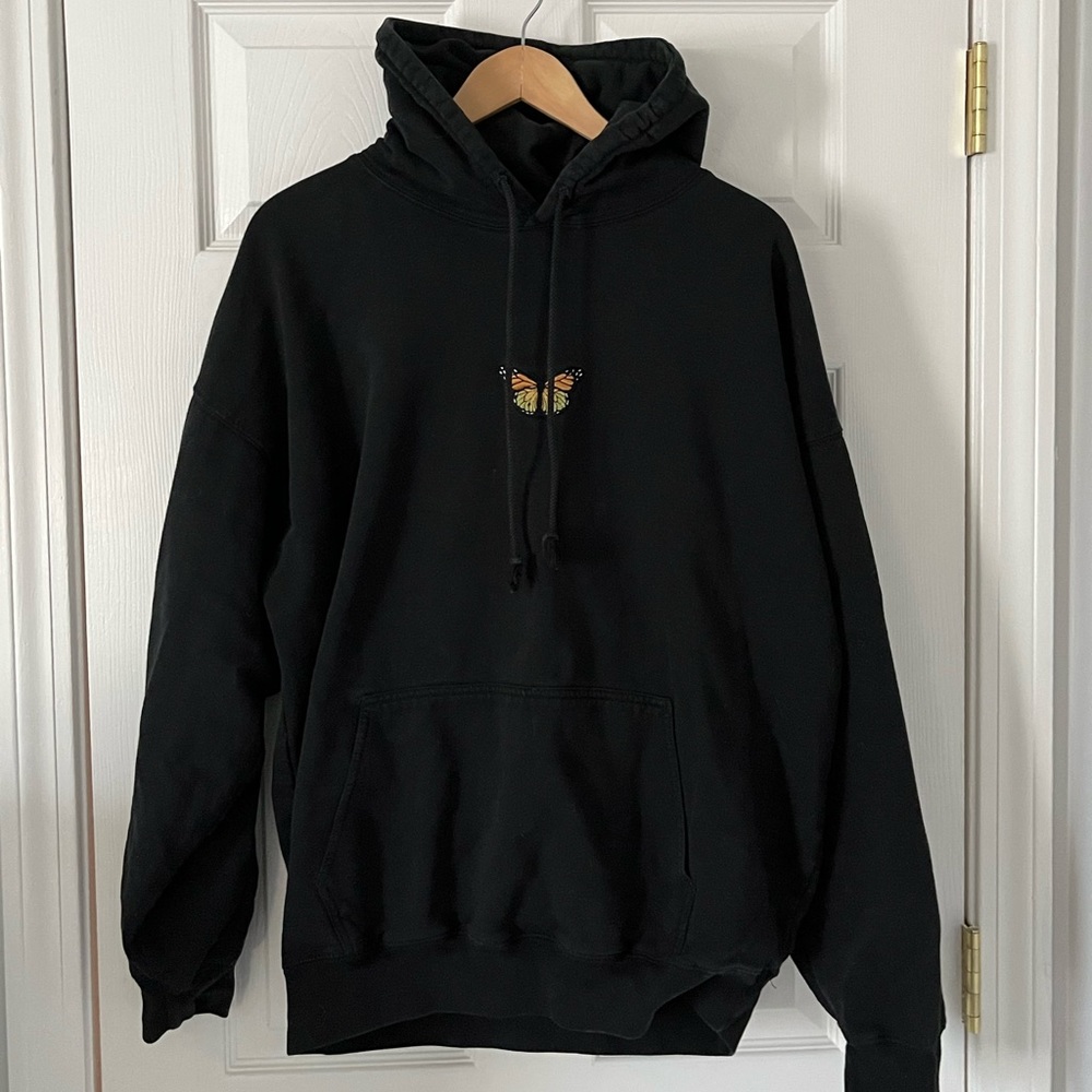 COPY - RARE BRANDY MELVILLE BUTTERFLY SWEATSHIRT : O/S - great condition!